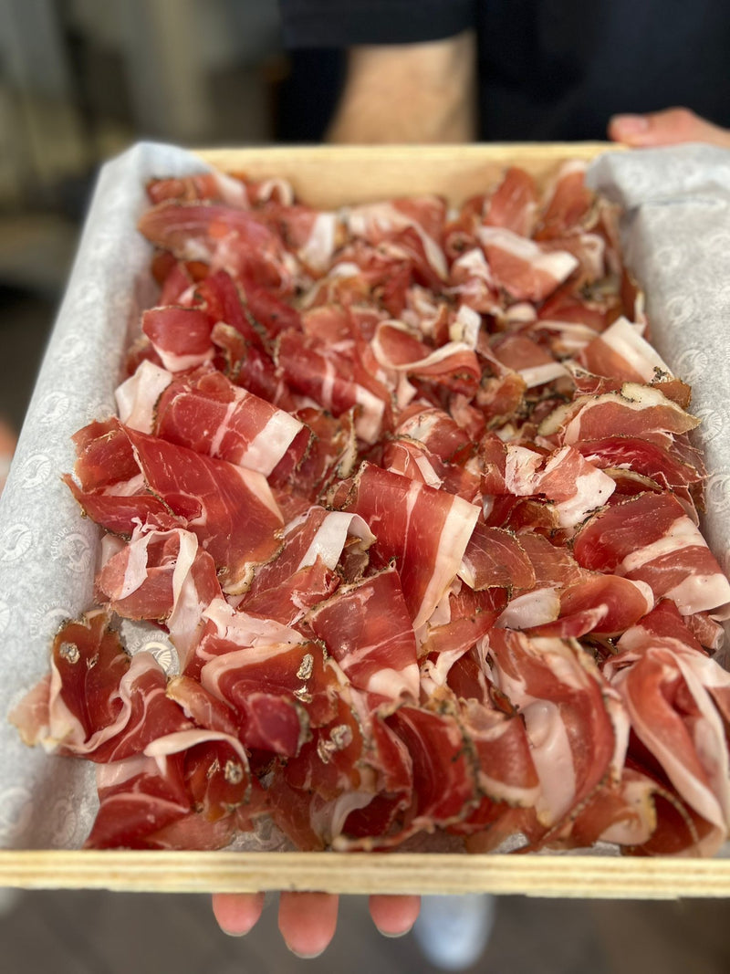 Ovaly - le jambon sec désossé artisanal